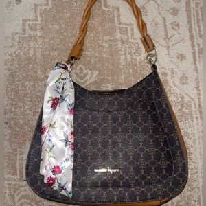shoulder bag